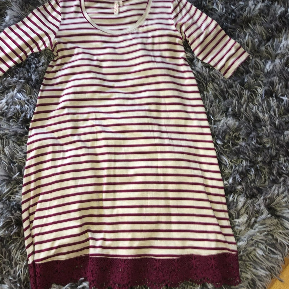stripped burgundy and cream dress✨